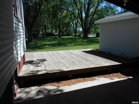 816 S Garfield St, Macomb, IL 61455 photo 11