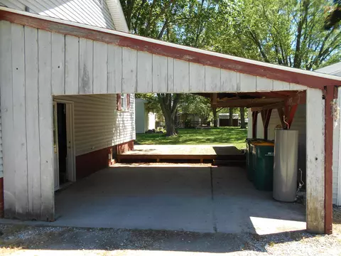 816 S Garfield St, Macomb, IL 61455 photo 10