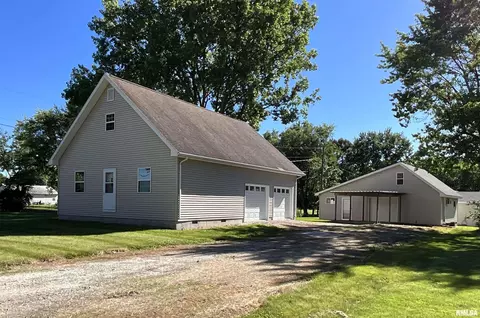 311 Elizabeth St, Colchester, IL 62326