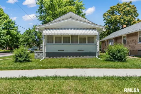 501 E Maywood Ave, Peoria, IL 61603