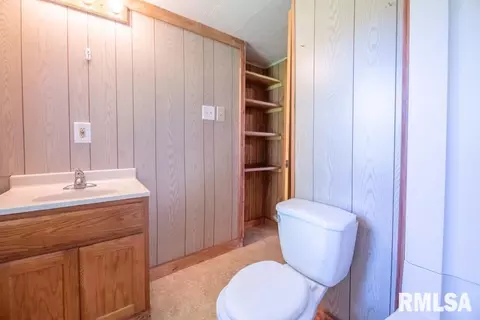 310 E Fulton St, Cuba, IL 61427 photo 20