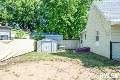 310 E Fulton St, Cuba, IL 61427 photo 4