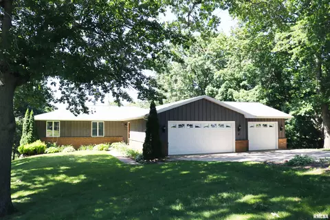 4741 S Sir Lancelot Ct, Mapleton, IL 61547