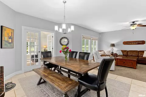 715 S Prairieview Dr, Dunlap, IL 61525 photo 24