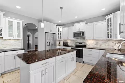 715 S Prairieview Dr, Dunlap, IL 61525 photo 26