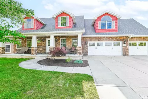 805 Wellington Dr, Washington, IL 61571