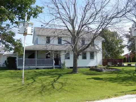 580 N 250th Rd, Plymouth, IL 62367