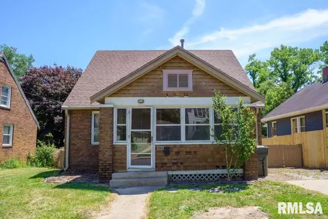 353 Cole St, East Peoria, IL 61611