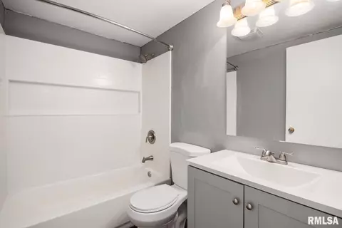 203 E Glendale St, Manito, IL 61546 photo 24