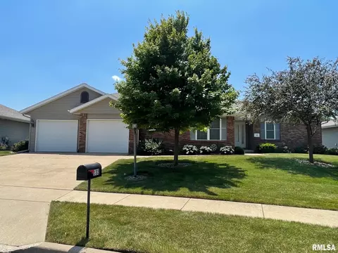 133 Wingate Dr, Tremont, IL 61568