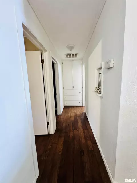287 Jana Rd, Macomb, IL 61455 photo 8