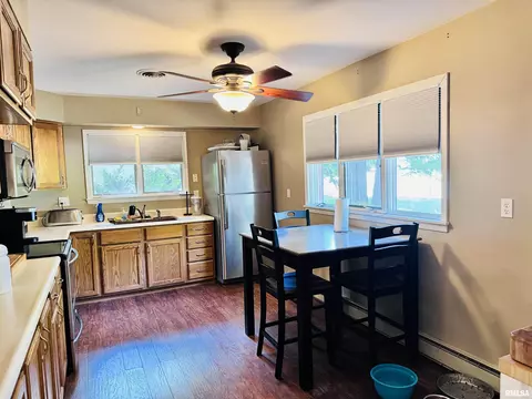 287 Jana Rd, Macomb, IL 61455 photo 6