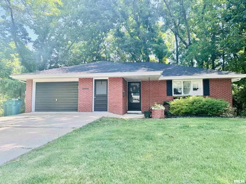 287 Jana Rd, Macomb, IL 61455 photo 2