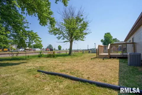 610 E 3rd St, Glasford, IL 61533 photo 26
