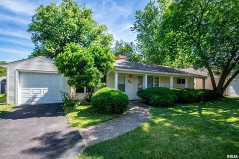 619 W Teton Dr, Peoria, IL 61614