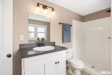 619 E Locust St, Metamora, IL 61548 photo 6