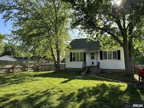 105 Sunset Blvd, North Pekin, IL 61554