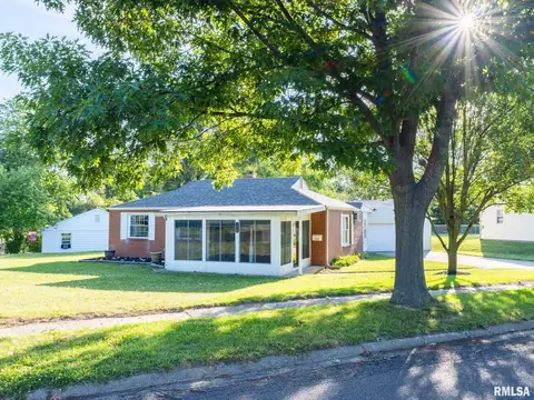 315 Lincoln Rd, Marquette Heights, IL 61554
