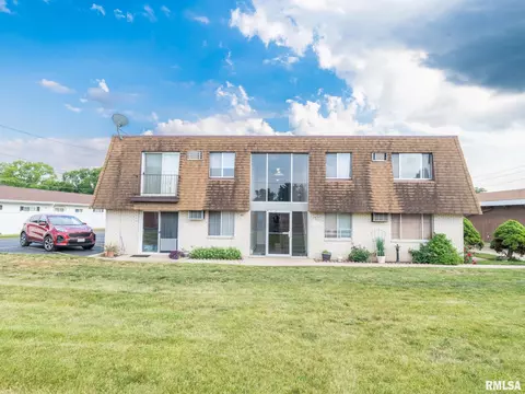 642 S 4th Ave, Morton, IL 61550