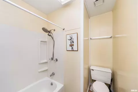 806 Kingsley St, Normal, IL 61761 photo 24