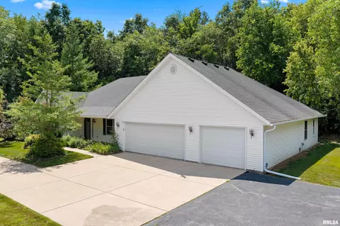 32300 American Legion Rd, Mackinaw, IL 61755