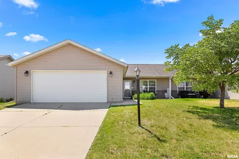 511 Stillwater Dr, Chillicothe, IL 61523