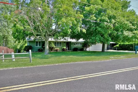 6029 Pfeiffer Rd, Bartonville, IL 61607