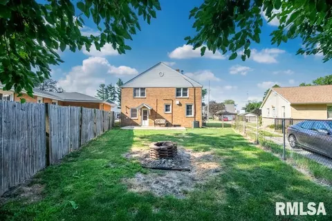 421 E Monroe St, Morton, IL 61550 photo 4