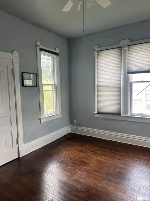 310 E James St, Eureka, IL 61530 photo 16