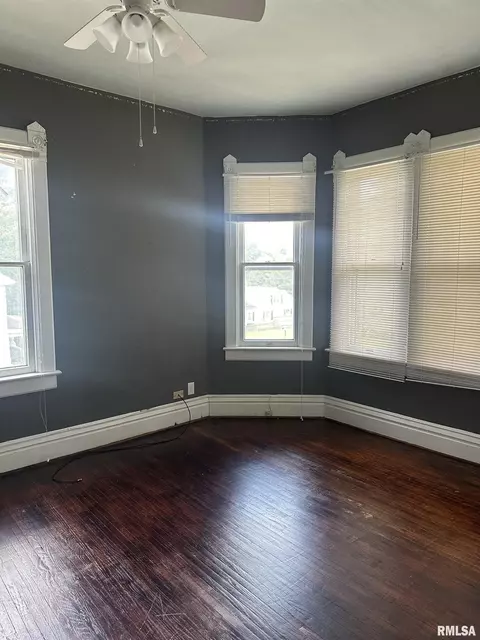 310 E James St, Eureka, IL 61530 photo 14