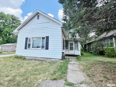 2001 W Manor Pkwy, West Peoria, IL 61604