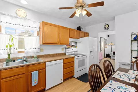 210 Albert St, Washington, IL 61571 photo 11