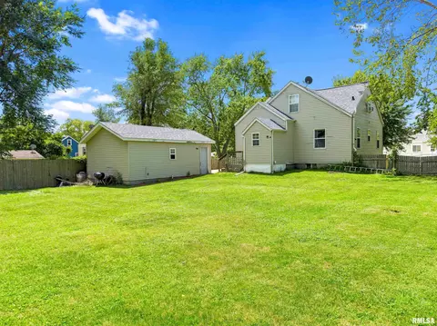 210 Albert St, Washington, IL 61571 photo 25