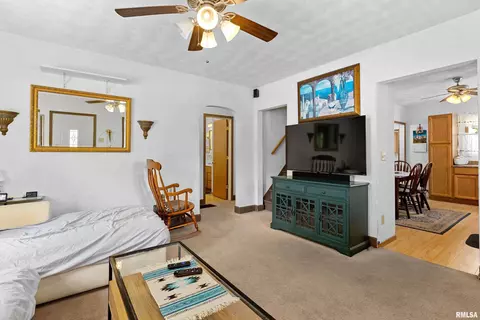 210 Albert St, Washington, IL 61571 photo 5