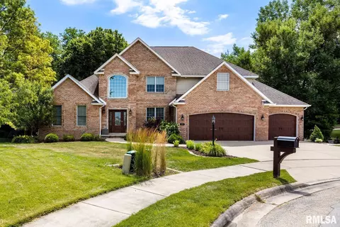 2202 W Pinnacle Dr, Dunlap, IL 61525