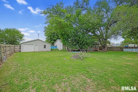 Exterior - 302 S Main St, Lacon, IL 61540 photo 8 of 10