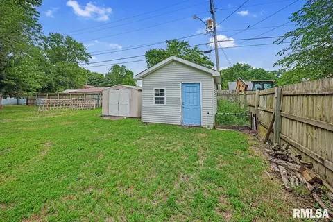 Exterior - 302 S Main St, Lacon, IL 61540 photo 7 of 10