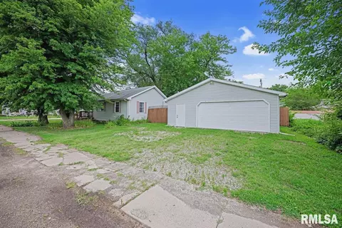 Exterior - 302 S Main St, Lacon, IL 61540 photo 9 of 10