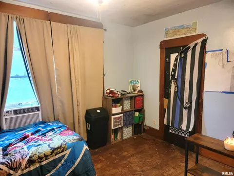608 Elm St, Canton, IL 61520 photo 22