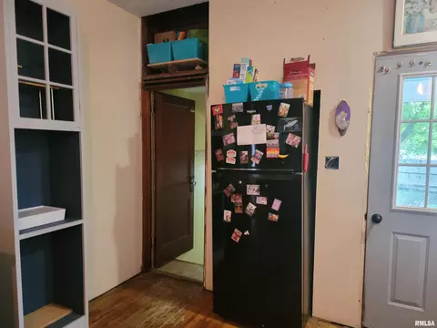 608 Elm St, Canton, IL 61520 photo 18