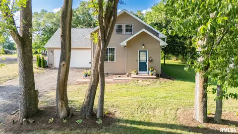 1207 Matilda St, Pekin, IL 61554