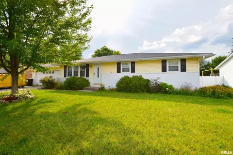 731 Pierce St, Morton, IL 61550