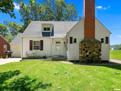 1322 E Sankoty Dr, Peoria, IL 61614