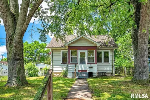 1819 N Underhill St, Peoria, IL 61604
