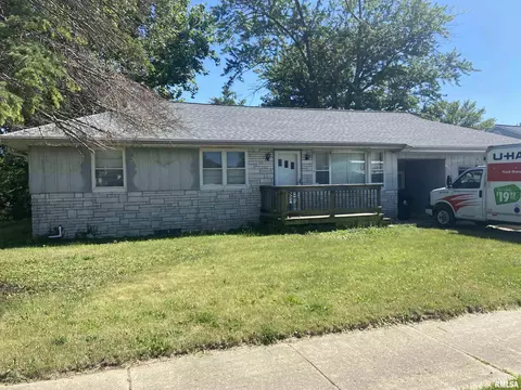 2116 W Glen Ave, Peoria, IL 61614