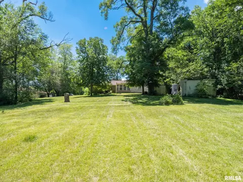 207 Monroe St, Washington, IL 61571 photo 11