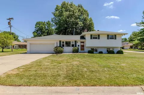 300 N Missouri Ave, Morton, IL 61550