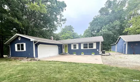 9620 N 990th St, Macomb, IL 61455