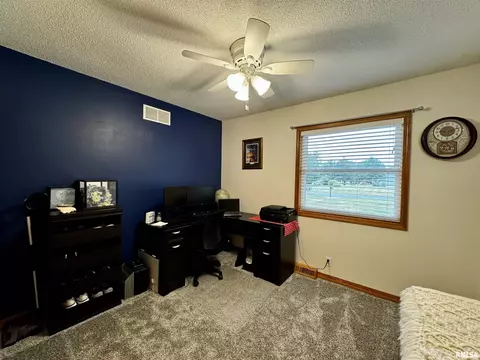 9 Briarbrook Rd, Macomb, IL 61455 photo 20