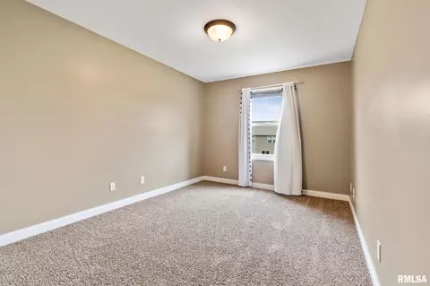 Bedroom - 1240 E Monroe St, Morton, IL 61550 photo 6 of 11